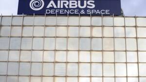 Défense: plaidoyer d'Airbus pour un avion de combat européen
