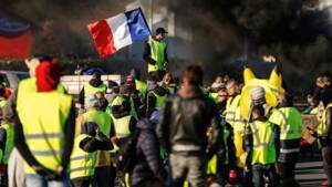 Gilets Jaunes Philippe Affiche Sa Détermination à Ramener