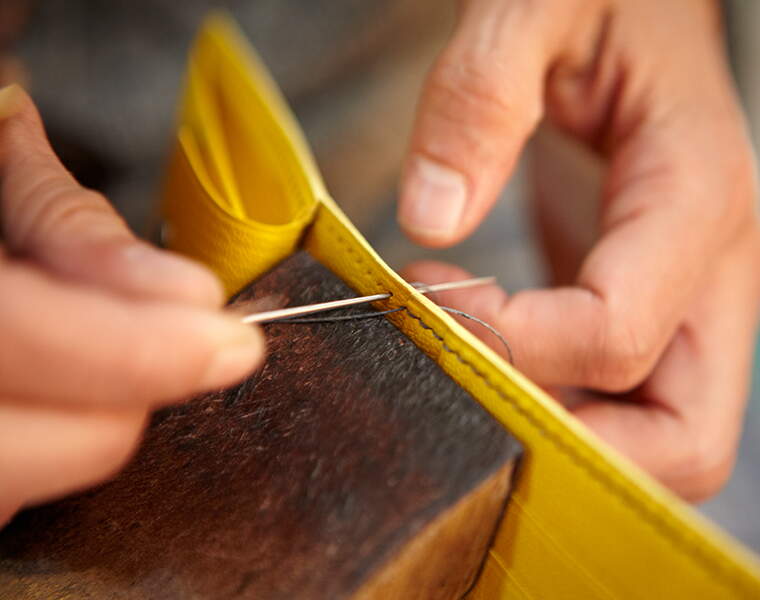 Ces Vieux Metiers Du Luxe Qui Recrutent Toujours Capital