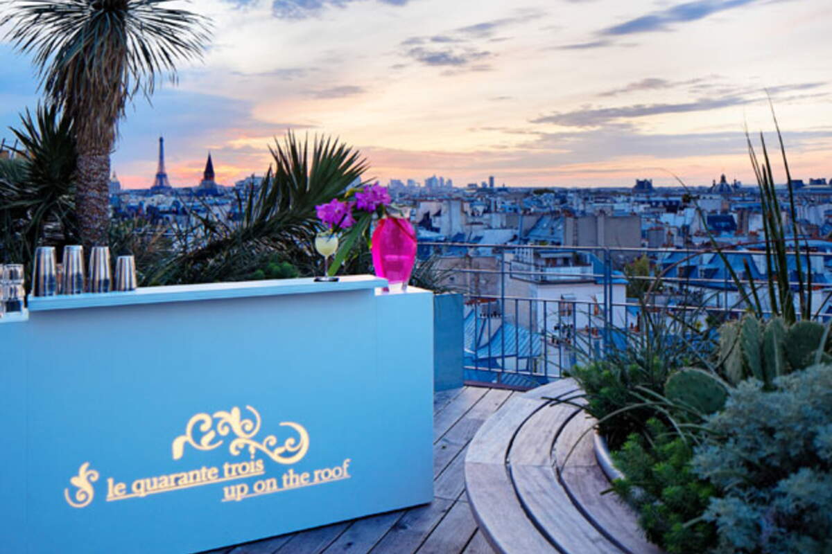 6 bars branchés perchés sur les toits de Paris Capital