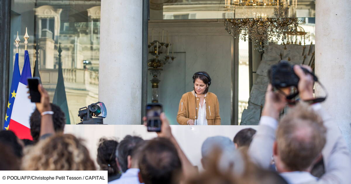 Dj Et Danseuses En Attendant Macron L Etonnante Fete De La Musique A L Elysee Capital Fr