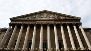 Fonctionnaires : le rapport explosif d'un député de gauche