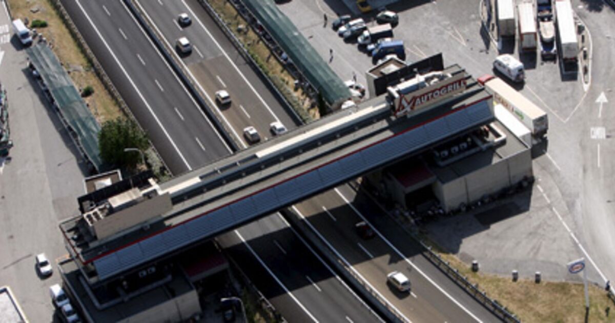 Restos d autoroute un duel au couteau Capital.fr