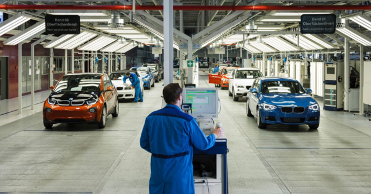 BMW lance son chargeur sans fil pour ses voitures hybrides