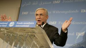 Le FMI relève ses prévisions de croissance pour 2010
