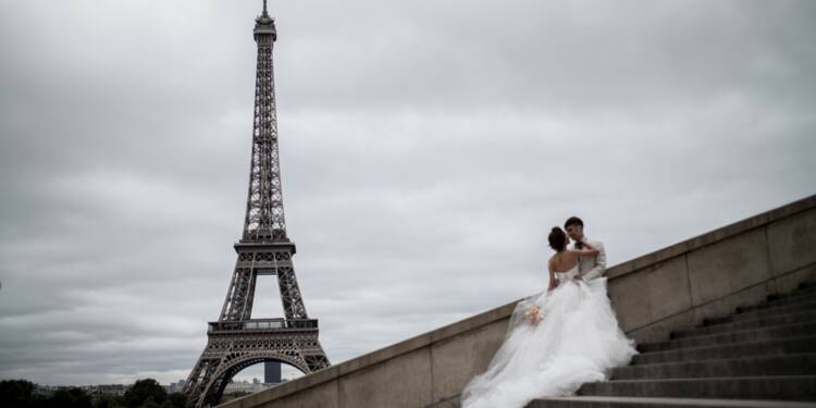 Tenues, lieu, traiteur... Ce que coûte (vraiment) un mariage