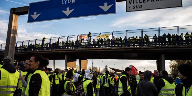 Gilets Jaunes Le Patronat Demande Dépargner Les Commerces