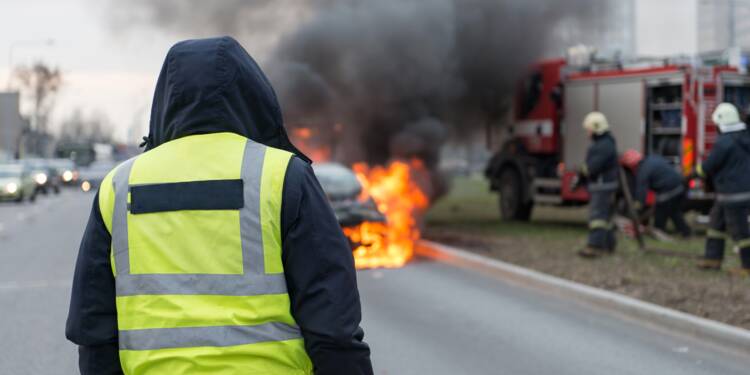 Mouvement Des Gilets Jaunes Le Vêtement Fluo En Rupture