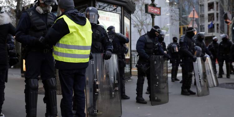 Gilets Jaunes Le Nombre De Gardés à Vue Augmente Capitalfr