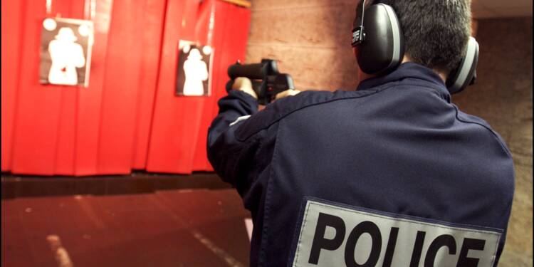 Armer Les Policiers Et Gendarmes A La Retraite La Proposition Choc D Un Depute Capital Fr