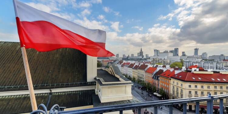 La Pologne Supprime Limpôt De Ses Jeunes Pour Quils - 