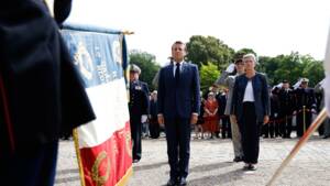 Elysee Emmanuel Macron Aurait En Realite Depense 500 000 Euros Pour Un Nouveau Service De Vaisselle Capital Fr
