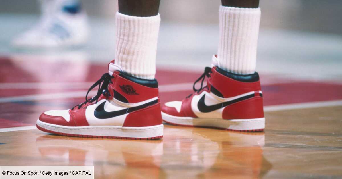 Une paire de Air Jordan atteint un montant record aux ench res