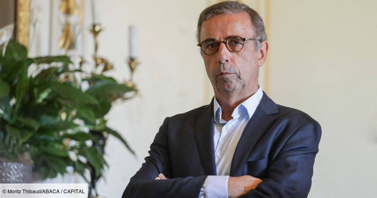 Pas De Sapin De Noel A Bordeaux L Opinion Des Fachos Je M Assieds Dessus Repond Le Maire Pierre Hurmic Capital Fr