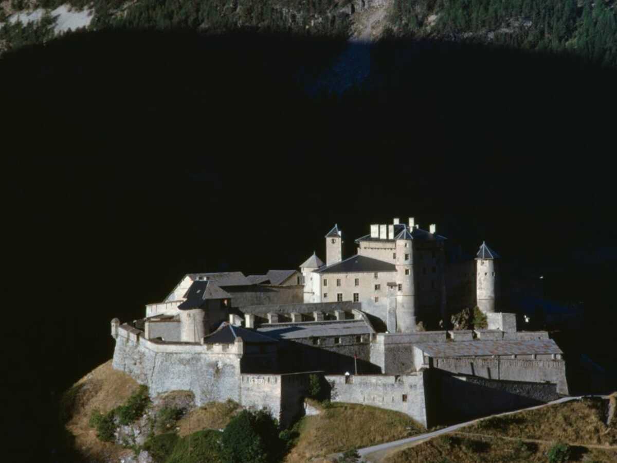 Estimé à plus de 2 millions d’euros le "joyau des Hautes-Alpes" finalement vendu pour… 600.000 euros !