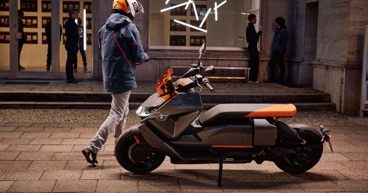 BMW dévoile le CE 04, son nouveau scooter électrique au look