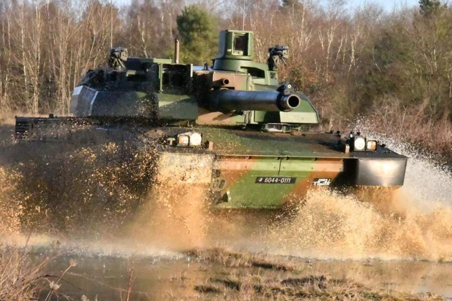 Avions de chasse, chars, lancemissiles… les 10 armes que l’Ukraine réclame le plus Capital