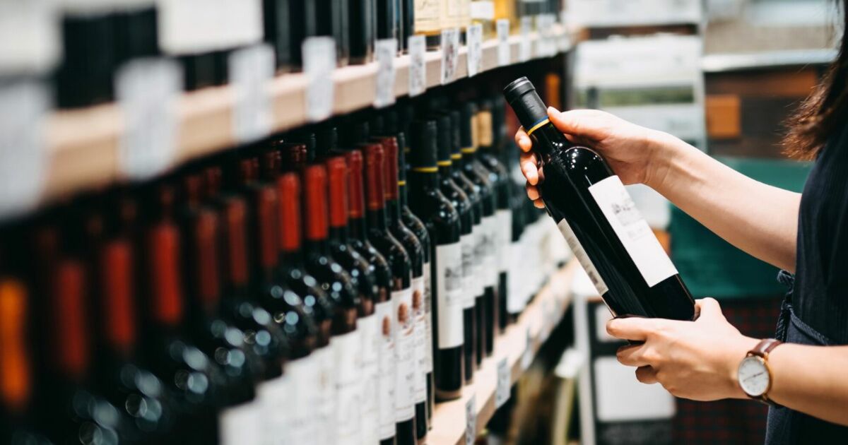 Bouteille De Vin Italien Photo - Getty Images