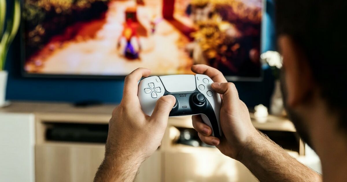 Manette PS5 : petite baisse de prix à saisir chez  sur l'accessoire  indispensable des joueurs 