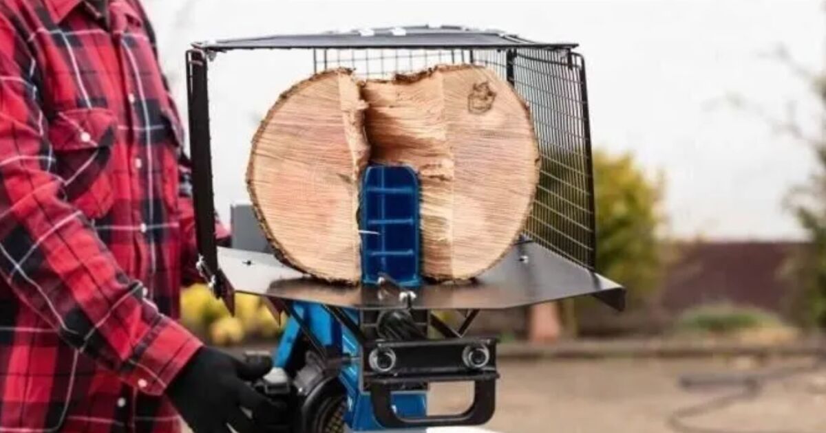 SuperHandy : l'invention d'une fendeuse de buche électrique pour couper  facilement le bois de chauffage