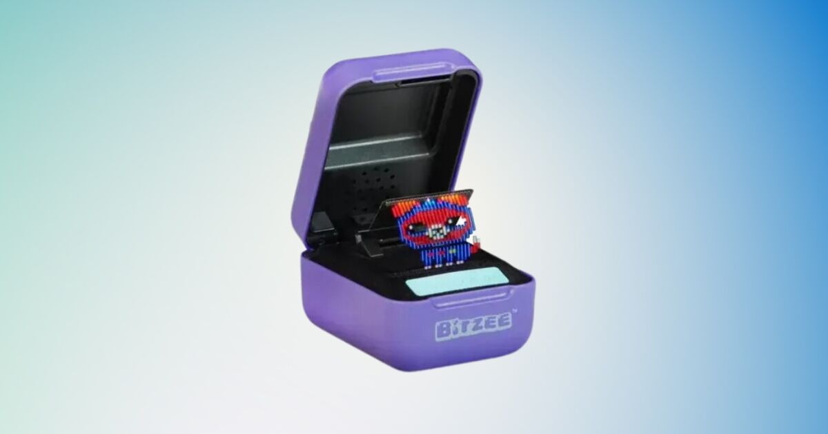 Bitzee : le jouet phare de ce Noël 2023 est encore disponible en stock chez  Carrefour 
