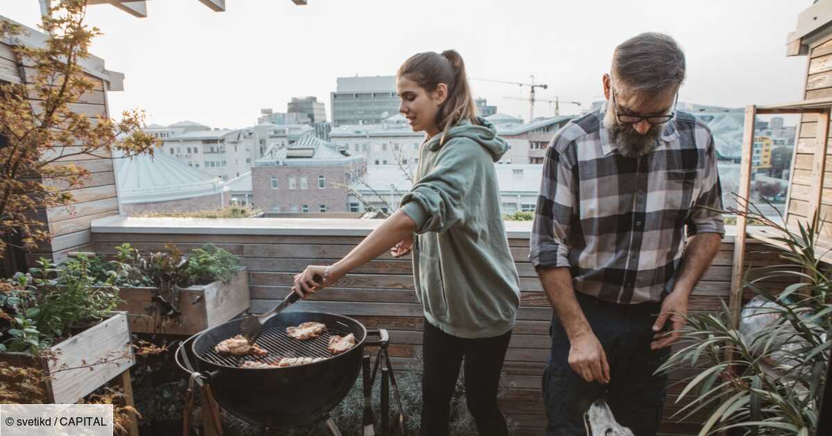 Do we have the right to barbecue on the balcony of his apartment?