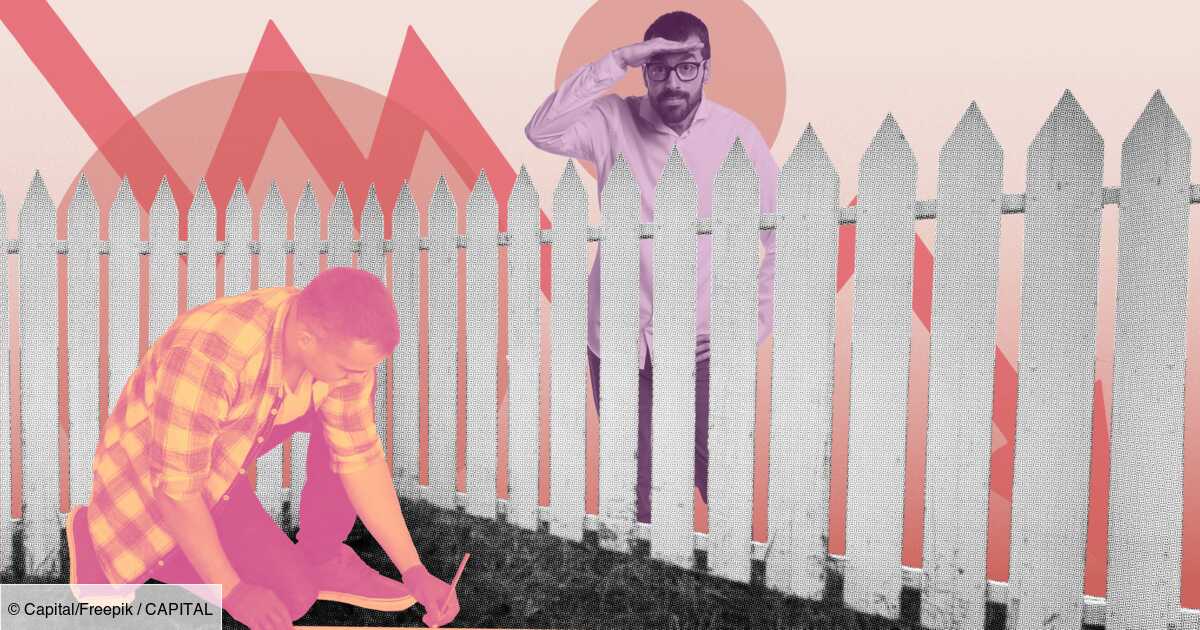 His fence bites on my field: what risk for the sale of my house?