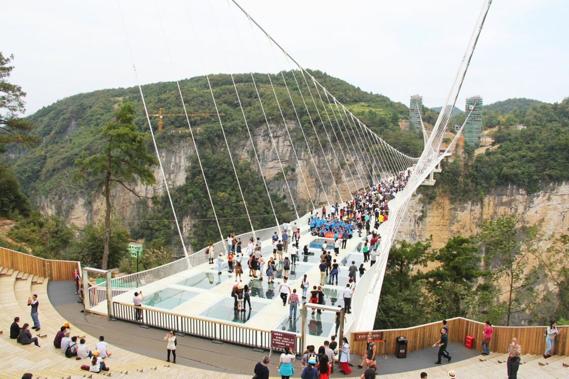 100 metres high glass bridge breaks and leaves tourist stranded at the top