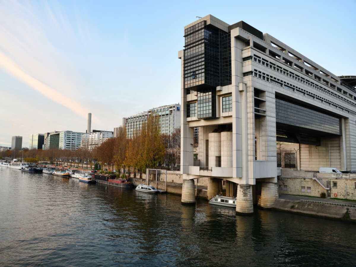 Des recettes fiscales en hausse : le déficit français s’est réduit en 2025