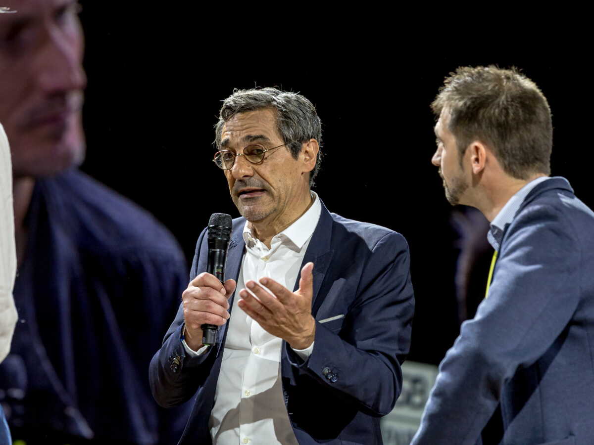 «Bataille commerciale» : le ministre Serge Papin veut «casser la gueule aux Chinois»