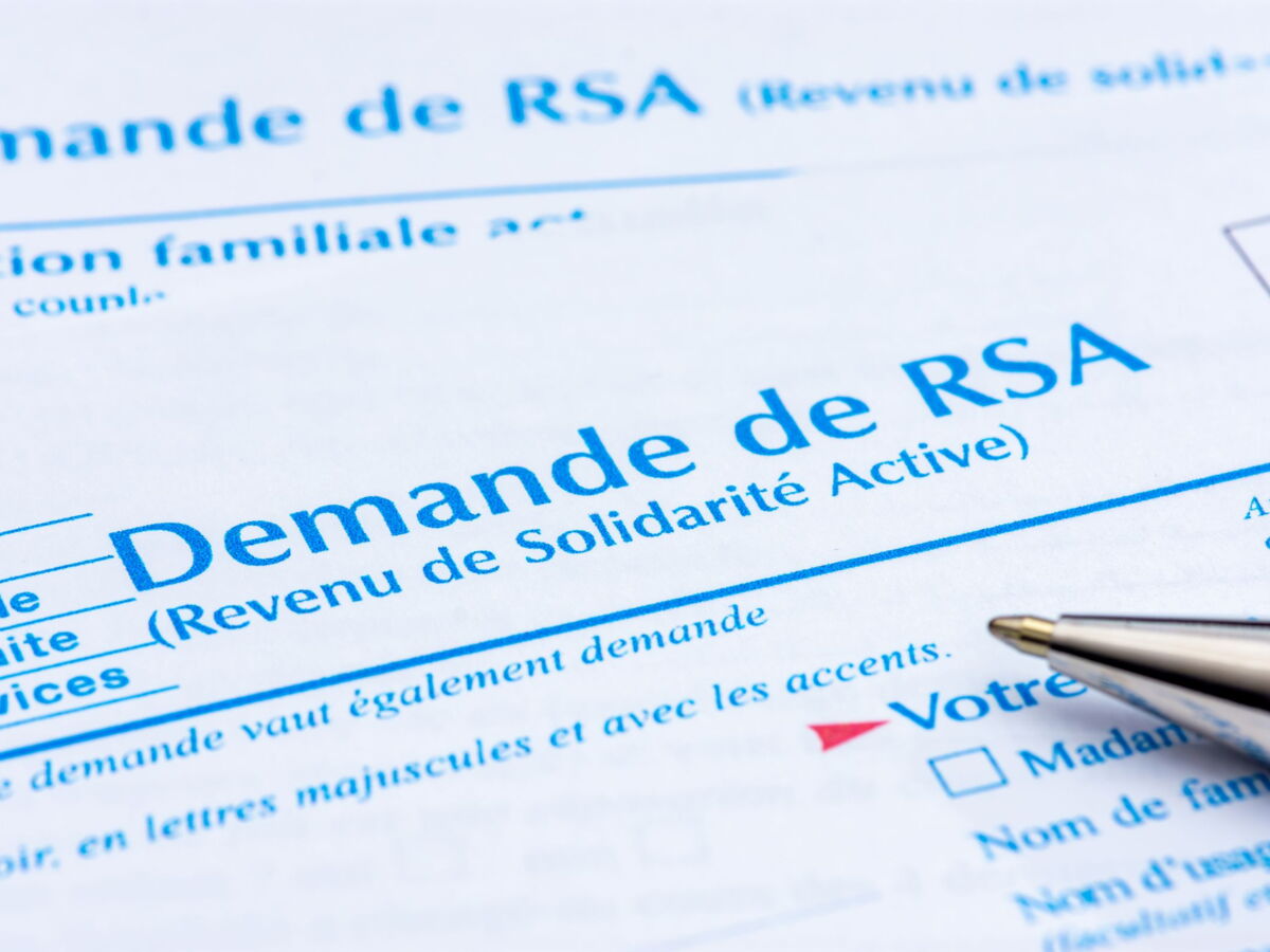 Lutte contre la fraude : une «suspicion sérieuse» provoquera la suspension des allocations, affirme le ministre du Travail