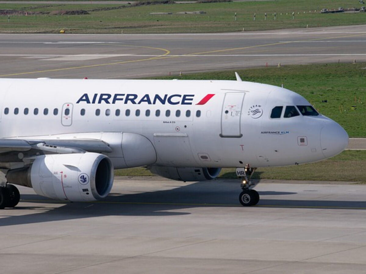 Air France : le patron défend le choix de Starlink plutôt qu’Eutelsat pour le Wi-Fi à bord