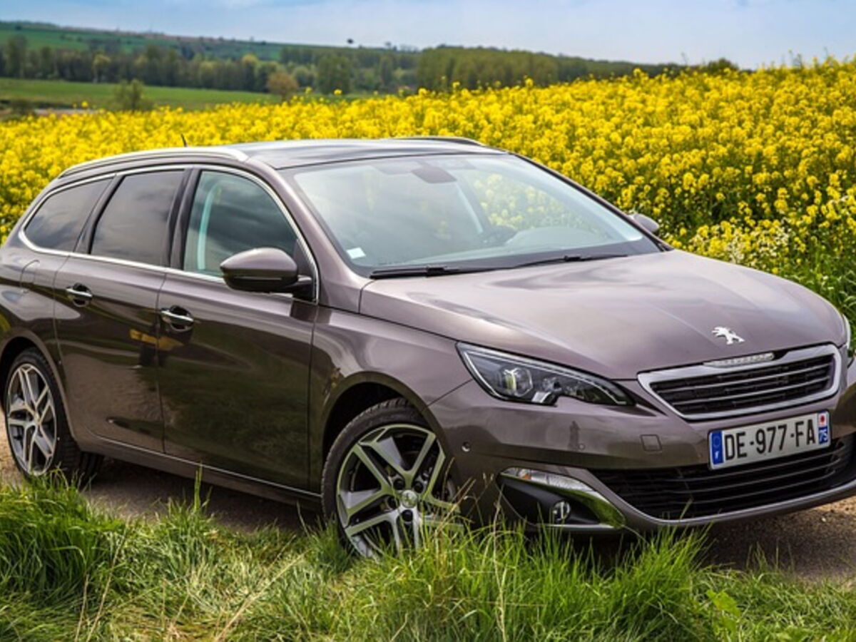 Plusieurs modèles de chez Citroën et Peugeot rappelés pour un risque d’incendie : êtes-vous concernés ?