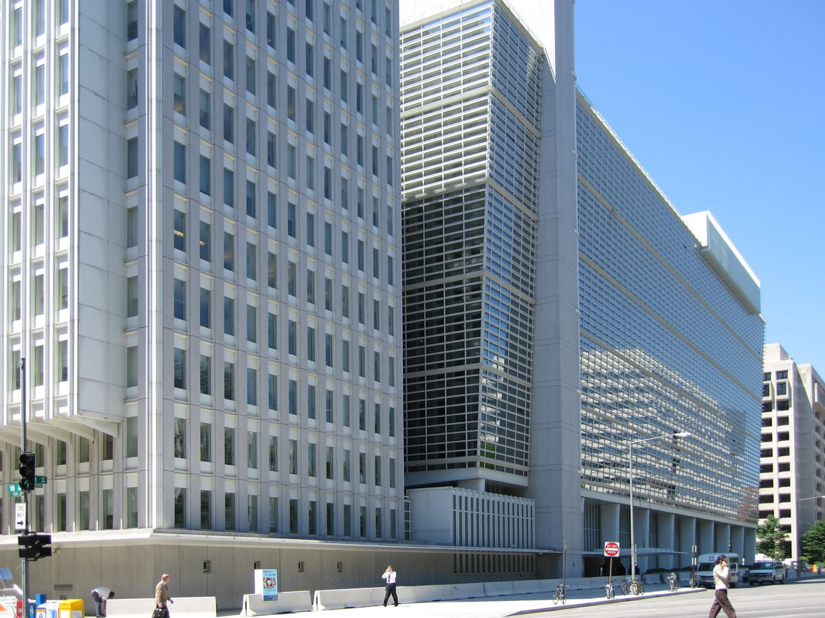 La Banque mondiale prévoit une croissance mondiale à 2,5% au plus bas depuis le Covid