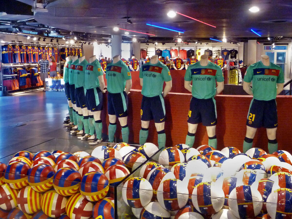Coupe du monde 2026 : peut-on porter un maillot de foot au travail ?