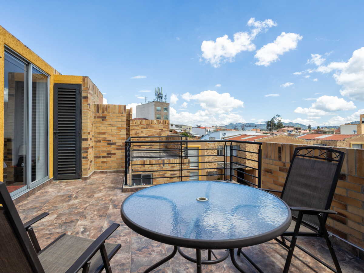 Immobilier : il achète un appartement à 350 000 euros pour sa terrasse, mais elle ne lui appartient pas