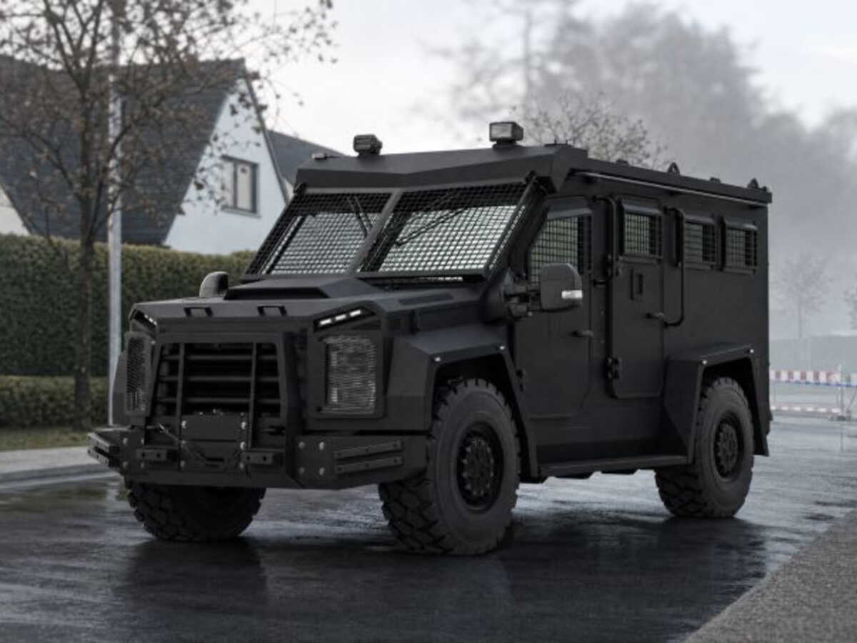 «Noir, furtif, prêt à l'attaque», The Raven, le nouveau véhicule militaire blindé pour les forces d’élite du Raid et du GIGN