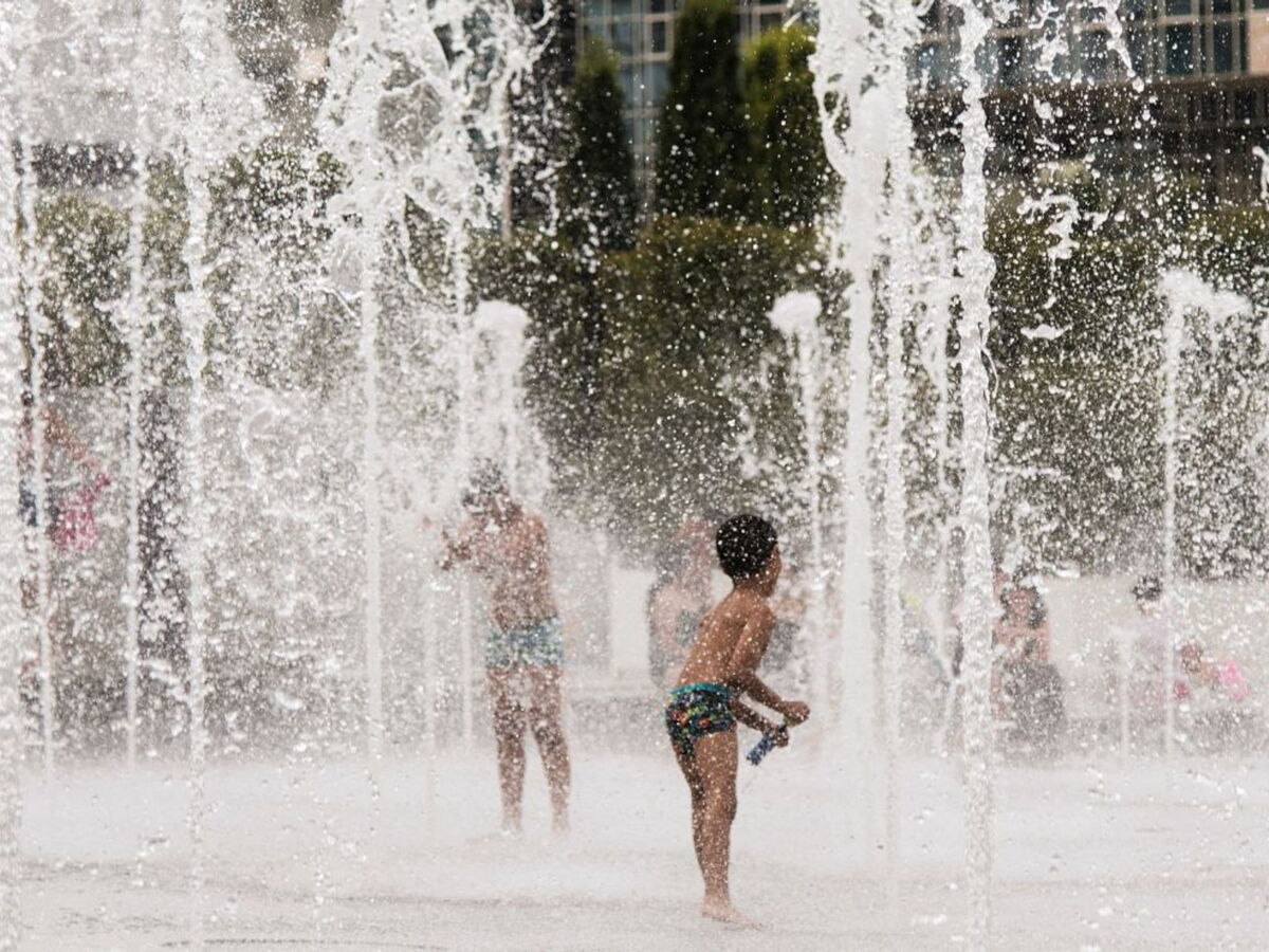 Une climatisation dans chaque école à Paris : Emmanuel Grégoire annonce 1 200 climatiseurs face à la canicule et à la suspension des cours