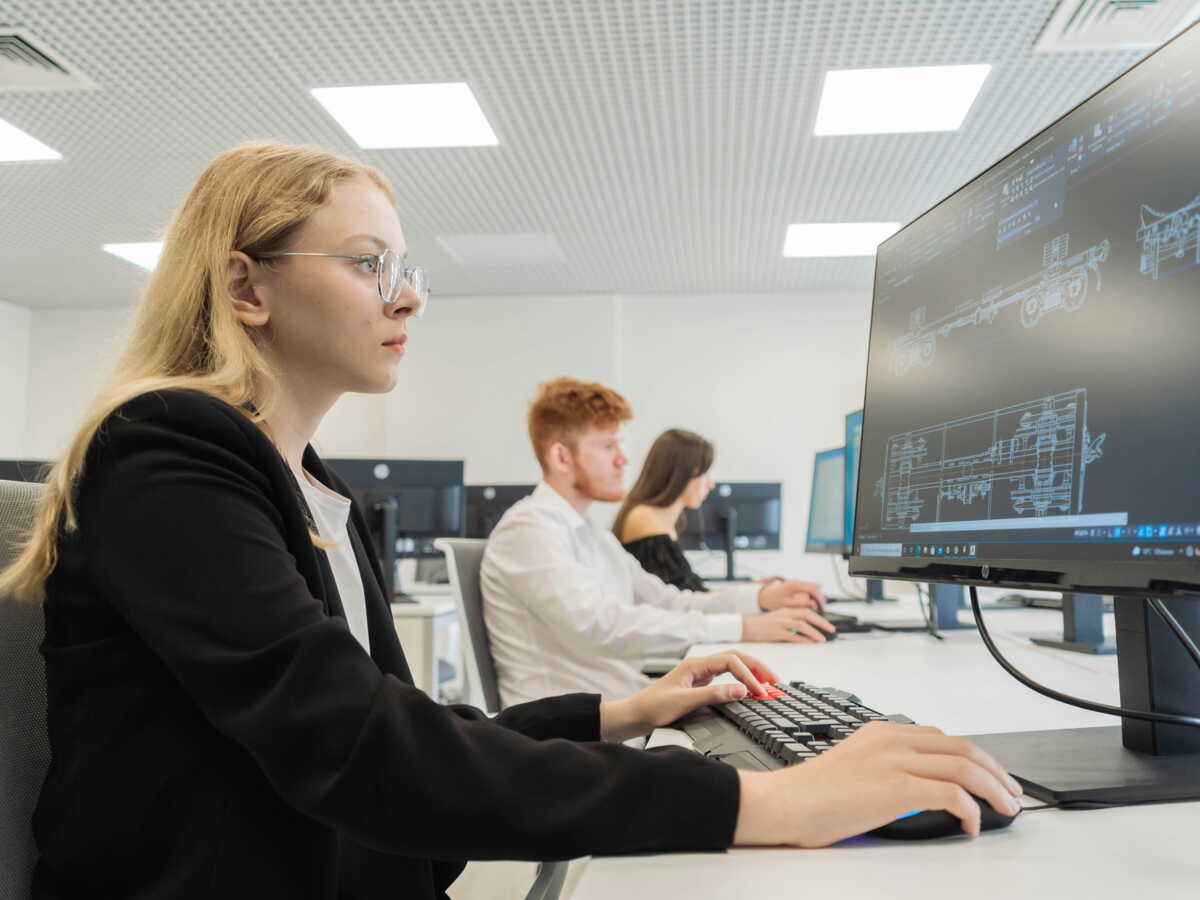 IA : dès la rentrée 2027, les élèves de seconde auront une heure d'enseignement par semaine