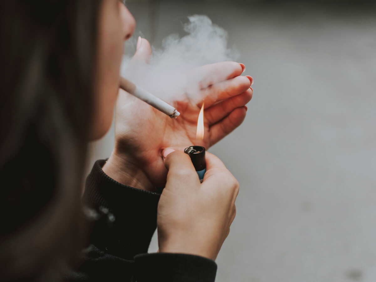 Interdiction de la cigarette, Nutri-Score et casques vélo obligatoires... l’Assurance maladie veut économiser 3,9 milliards d’euros par an
