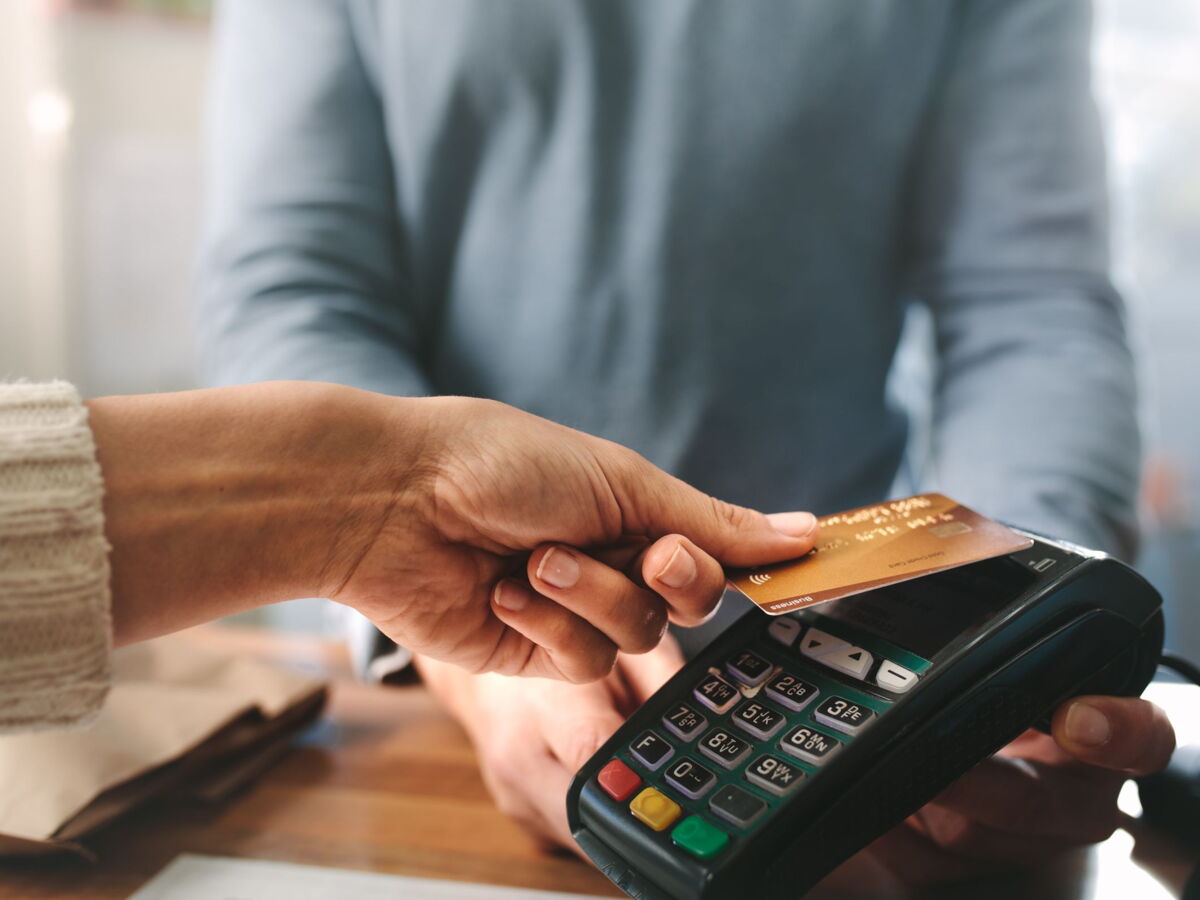 Contrôle fiscal : quel est ce nouvel outil pour traquer les fraudes à la TVA visant les bars et restaurants