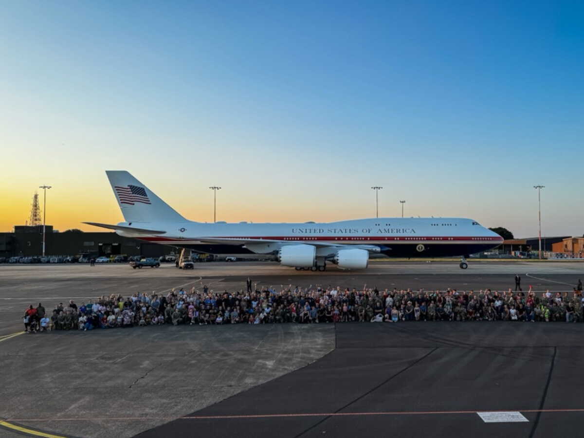 Donald Trump change d'avion au dernier moment, à la demande de son service de sécurité ?
