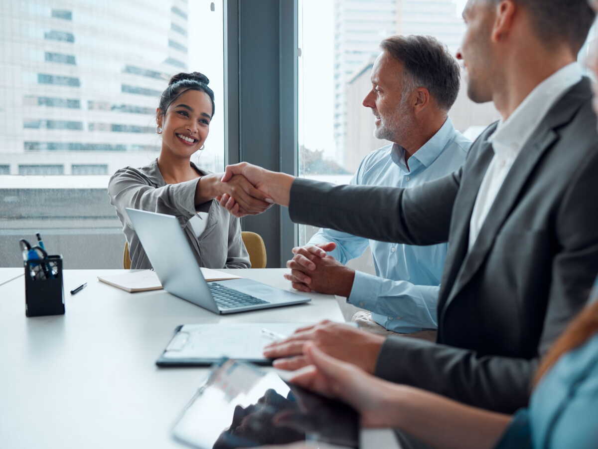 Emploi : les embauches progressent au premier trimestre, mais les CDI continuent de reculer
