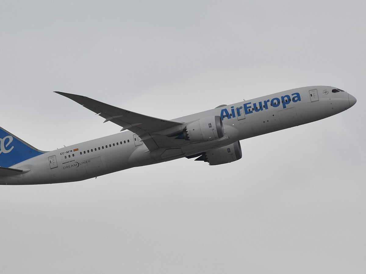 Un Airbus d'Iberia et un Boeing d'Air Europa évitent in extremis une collision en plein vol