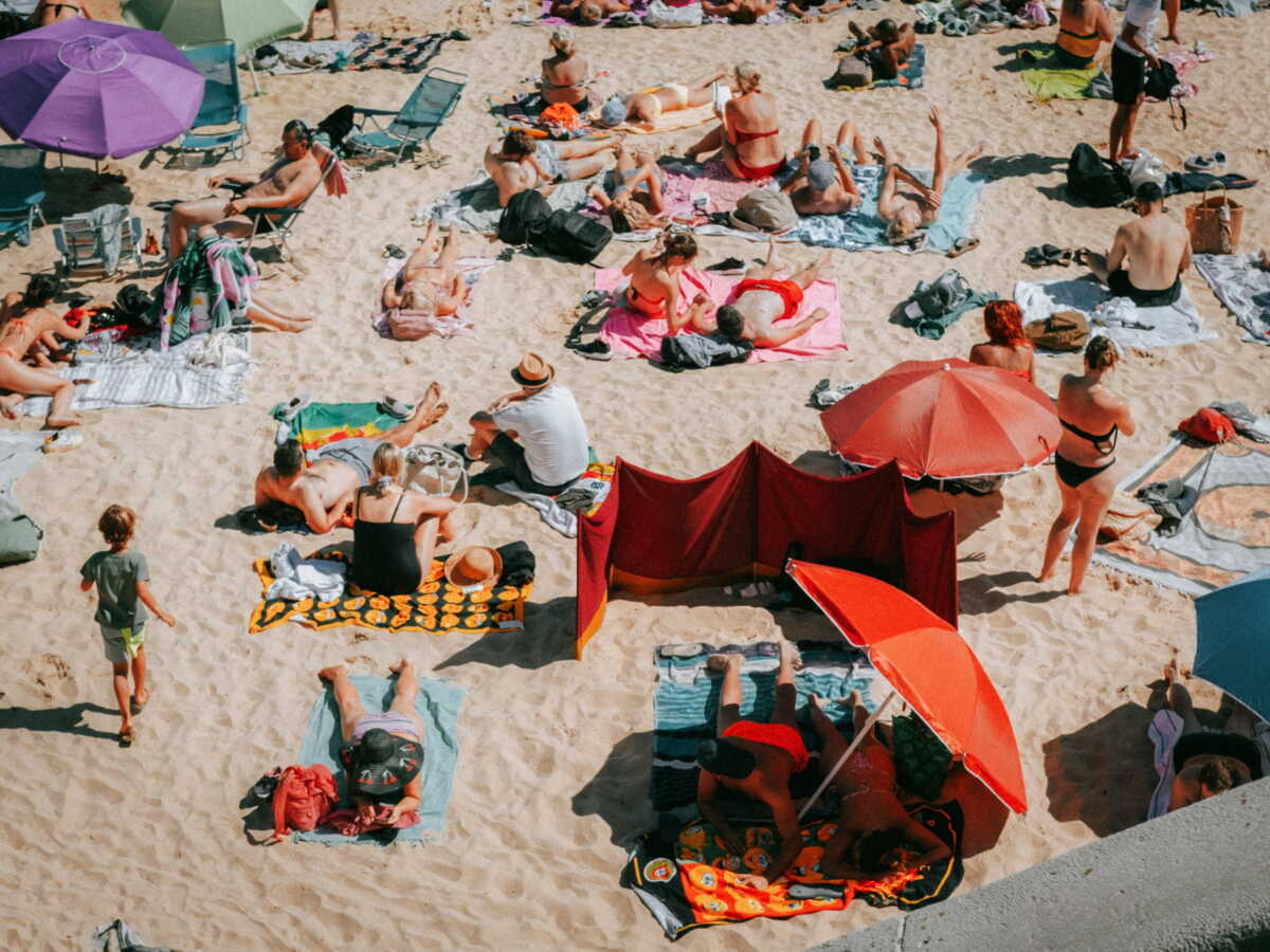 Vacances : le gouvernement prépare un coup de pouce pour 300 000 familles, qui pourra en profiter ?