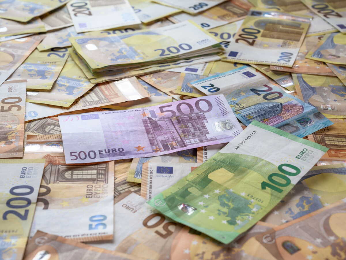 Les billets en euros vont changer de visage, et c'est vous qui allez le choisir