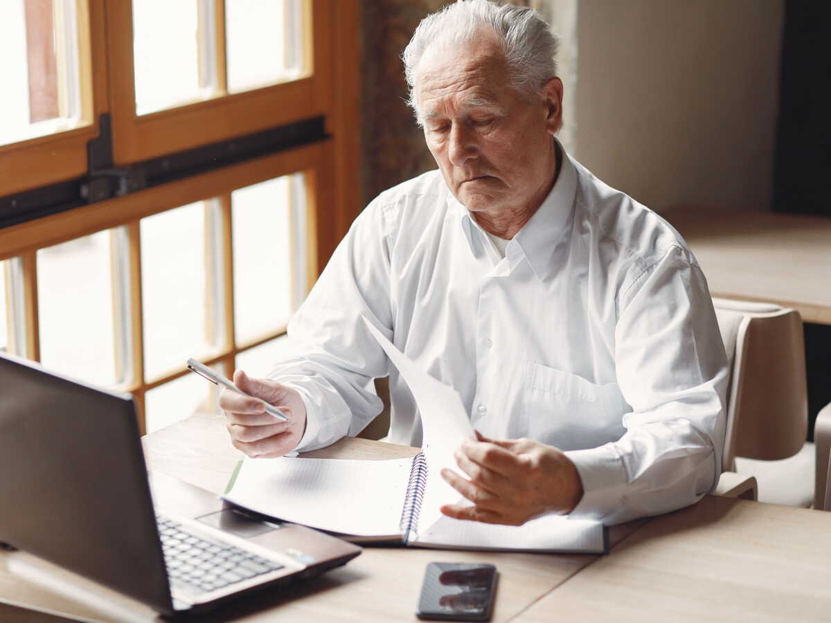 Emploi des seniors : nouveau record en France, mais toujours loin de nos voisins européens