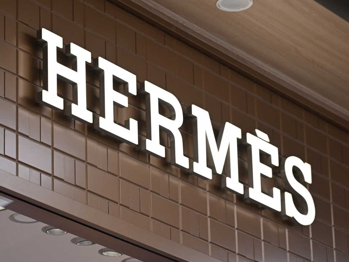 Hermès fait un carton mais carton rouge en Bourse, quels cailloux dans la chaussure ? L’oeil du Loup de Zurich