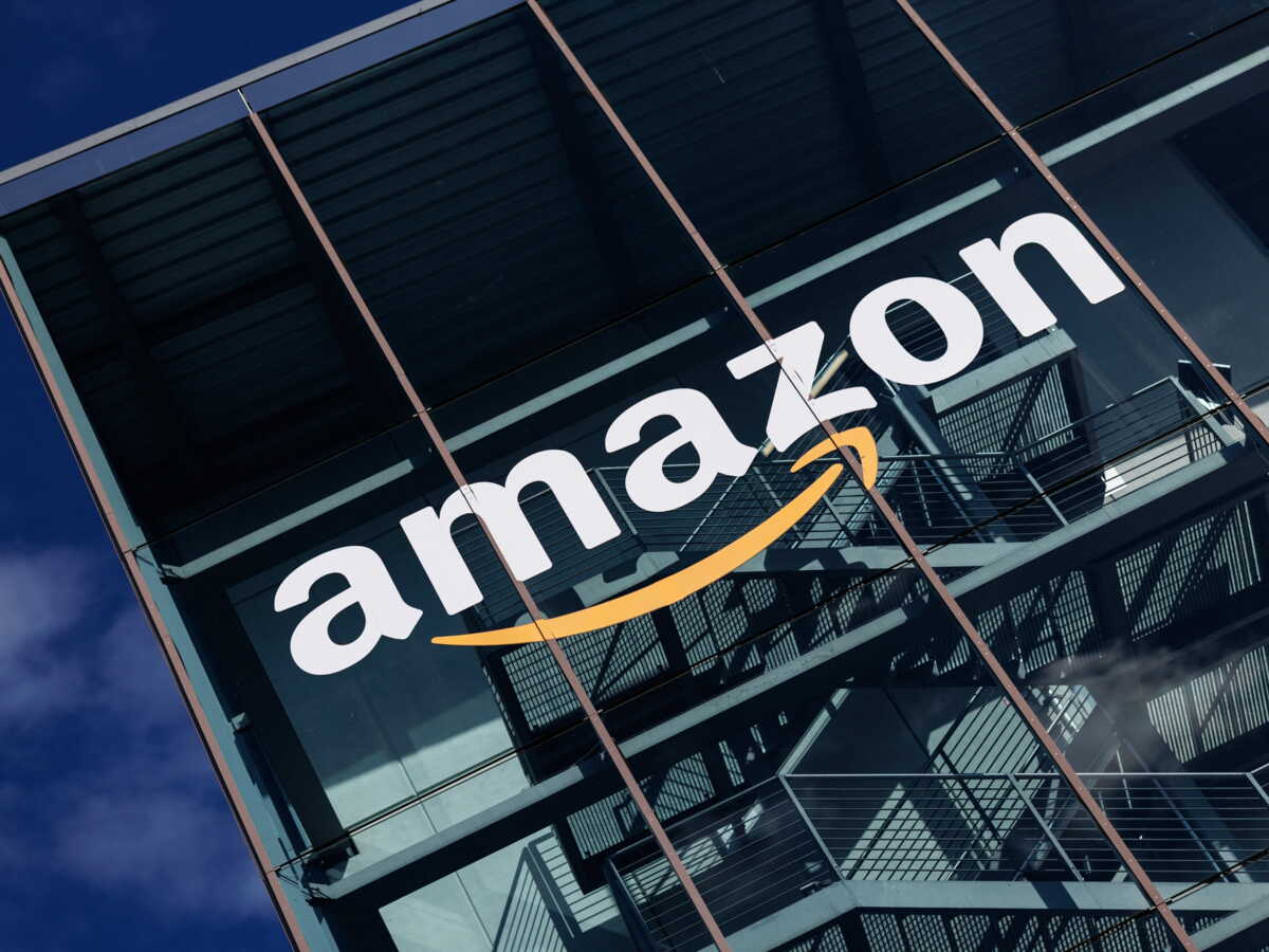 Amazon «monétise vite ses investissements massifs en IA !» En Bourse, du potentiel sur le n°1 du e-commerce ?