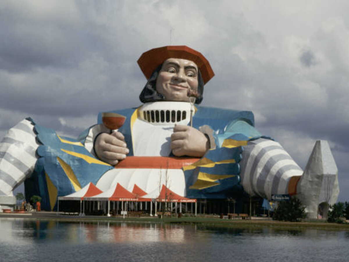 Vous souvenez-vous de Mirapolis ? Le site du premier grand parc français pourrait accueillir un parc Dragon Ball